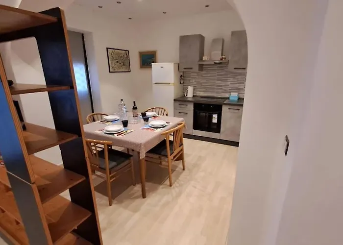 Casina Dani Lägenhet La Spezia